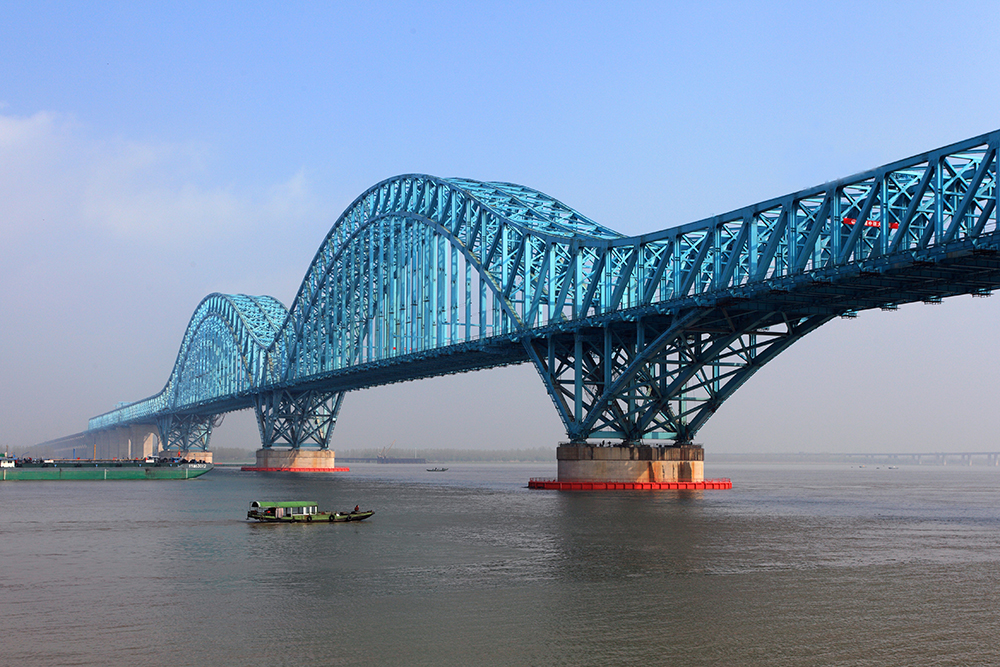 南京大勝關(guān)長江大橋.jpg